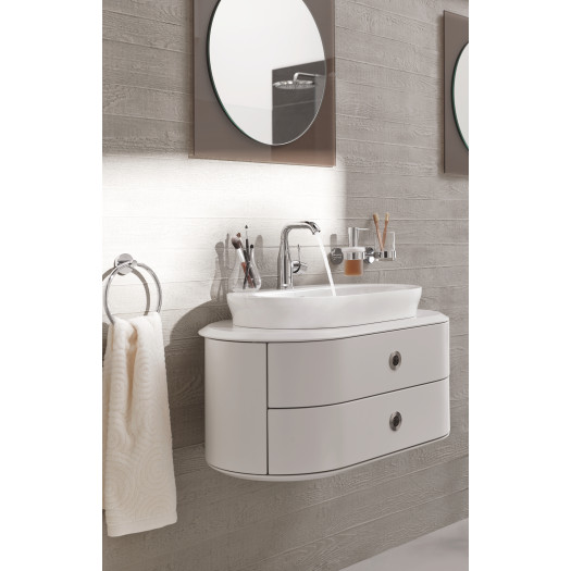 Смеситель для раковины M-размера Grohe Essence New (23462001)
